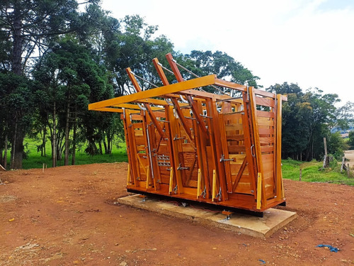 Tronco Convencional, Brete Para Contenção Bovina.