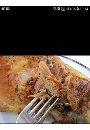 Pernil De Cerdo/pata De Cerdo Fileteado + Panes+ Salsas