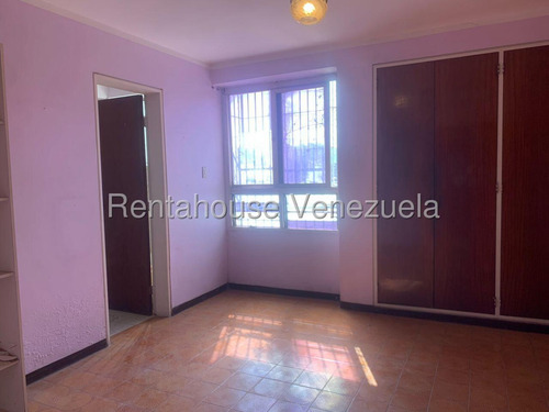 Ip Vendo Apartamento En La Urbina 25-17849