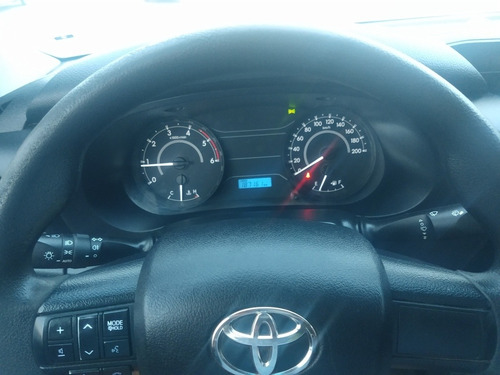 Toyota Hilux Dx 2017 Cd 2,4