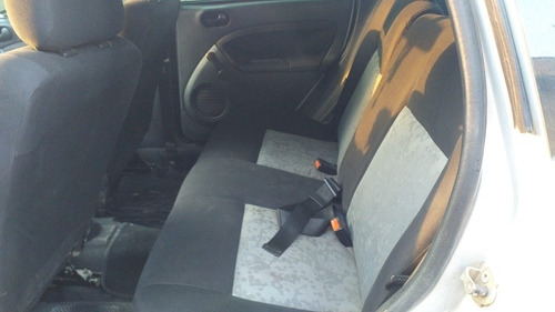 Imagem 10 de 11 de Ford Fiesta 2008 1.0 Flex 5p