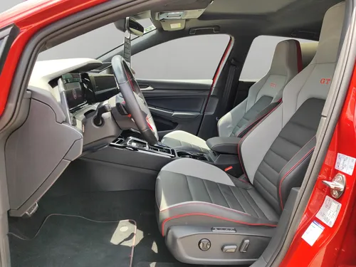 Volkswagen Golf 2024