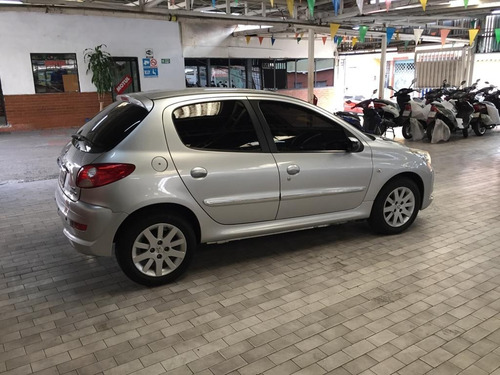 Imagen 3 de 9 de Peugeot 207