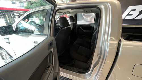 Imagen 10 de 19 de Ford Ranger 3.2 Xls 4x4 Manual D/c 2019