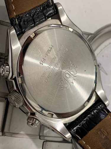Orient Chronograph Wr100m Quartz