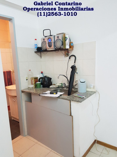 Imagen 8 de 12 de Excelente Oficina/ Consultorio Al Frente - Apto Vivienda