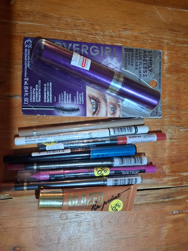 Caja De Maquillaje De Marcas Reconocidas 50 Piezas