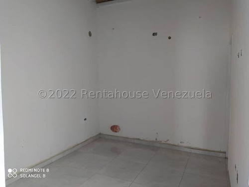 Imagen 15 de 30 de Casas En Venta Los Samanes Cabudare 22-15374 /m