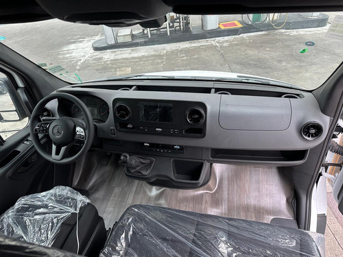 Mercedes-Benz Sprinter 2.0 Vidrado 517 Cdi Rd Extra Longo Teto Alto 15,3M3 5P Diesel
