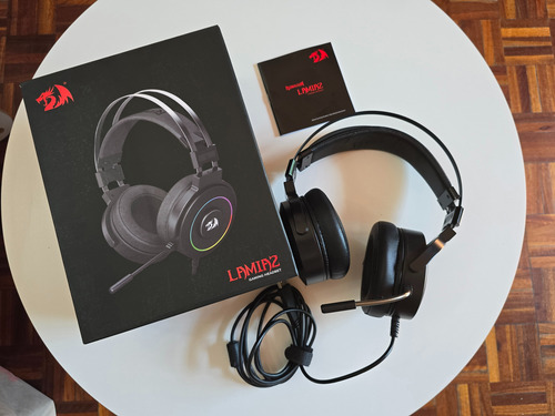 Excelentes Auriculares Redragon Lamia 2 Rgb 7.1 Desgastados Negro (Usado)