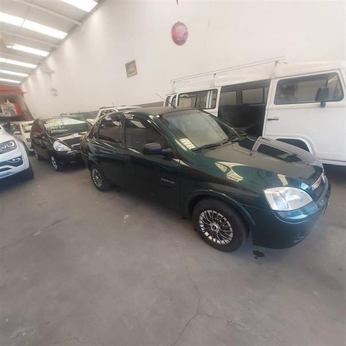 Chevrolet Corsa Sedan Premium 1.0 Gasolina Manual