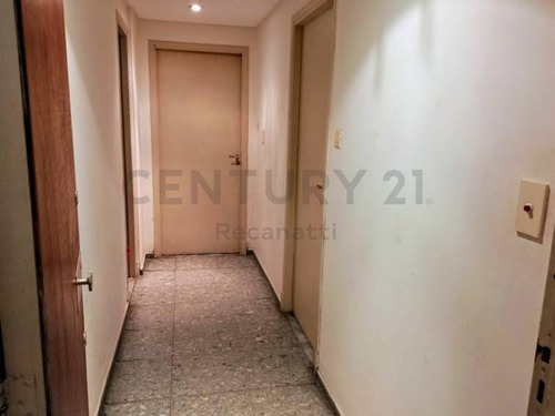 Imagen 2 de 18 de Departamento Externo C/ Patio Y Balcón, Posible Subdivisión - Centro - Id 36090