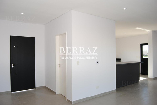 Imagen 3 de 14 de Casa Venta San Ramon Pilar Del Este - Pilar