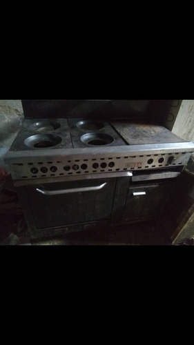 Imagen 3 de 5 de Cocina A Gas Ind De Acero Inoxidable Le Funciona Todo