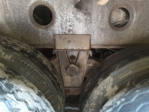 Imagem 4 de 12 de Carreta Randon Porta Container 40 Pés