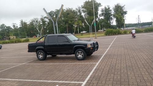 Toyota Hilux 2.4 D/cab 4x2 D