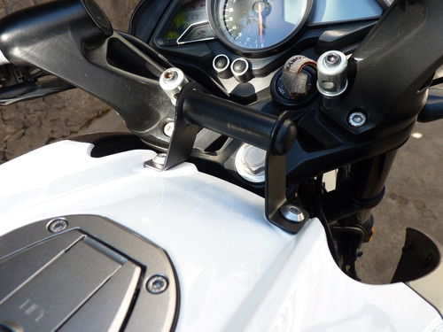 Imagen 4 de 6 de Soporte Para Gps /celular/carg Usb Para Rouser Ns200 As200