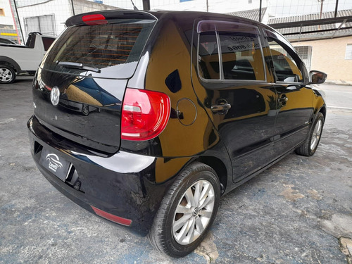 Imagem 4 de 11 de Volkswagen Fox Fox 1.0 Mi Total Flex 8v 5p Flex Manual
