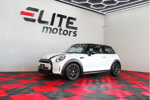 Mini Cooper Classic 2023