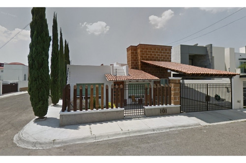 Casa En Remate En Santa Rosa Jáuregui, F-667
