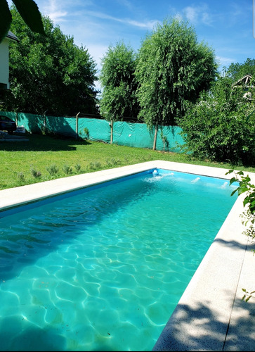 Quinta De Categoría Con Pileta, Parrilla, Zona Con Bosque