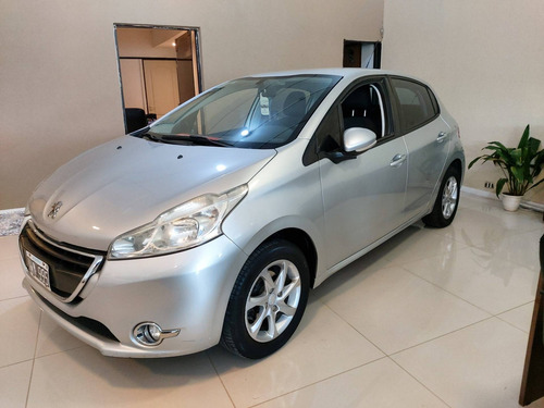 Peugeot 208 1.5 Allure Nafta Manual