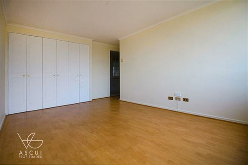 Imagen 6 de 12 de Departamento En Venta De 2 Dorm. En Vitacura