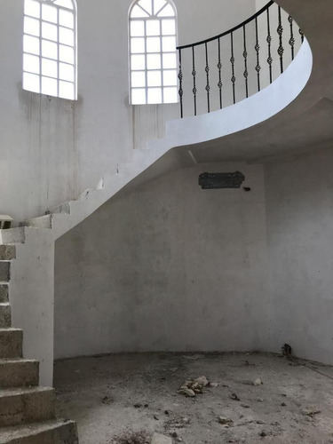 Imagen 2 de 17 de Casa En Venta - Fraccionamiento Montecristo, Merida