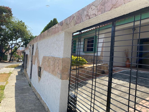Imagen 19 de 20 de Yosmar Muñoz Alquila Casa En El Parral. Foc-798