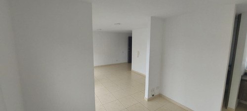 Venta Apartamento De 62mts2 En  Alfaguara, Jamundí, 11051.