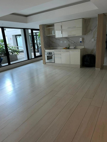 Departamento Monoambiente En Alquiler - 1 Baño - San Cristóbal