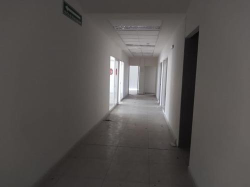 Imagen 10 de 12 de Oficina Comercial En Renta Sangre De Cristo