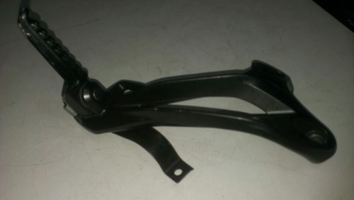 Imagen 2 de 4 de Posa Pies Trasero Moto Kawasaki 1000 2007