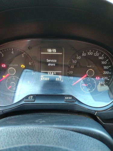 Imagen 10 de 15 de Volkswagen Suran 2013 1.6 Trendline 11b