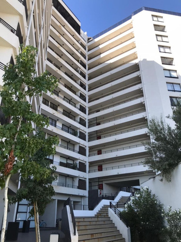 Arriendo Departamento 1d+1b Con Hermosa Vista