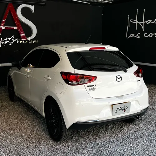 Mazda 2 1.5 Touring Carbón Edition