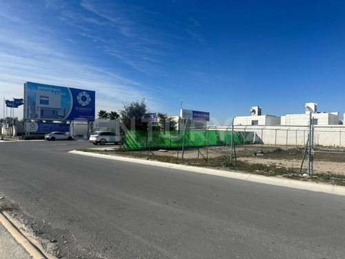 Renta Terreno Comercial En Saltillo Fraccionamiento Sorrento