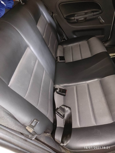 Imagem 5 de 10 de Volkswagen Gol 2013 1.0 Bluemotion Tec Total Flex 5p
