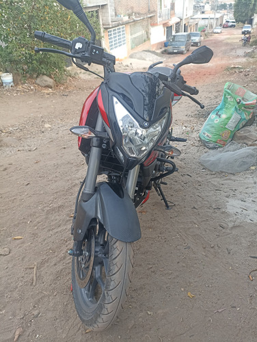Motor: 4 Tiempos, Monocilíndrico, Sohc. Cilindraje: 249.07 C