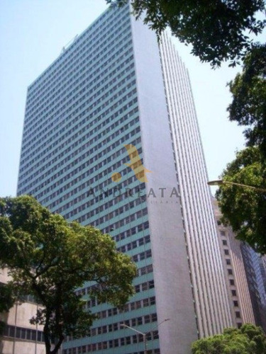 Imagem 1 de 10 de Centro - Av. Nilo Peçanha - Maravilhoso Andar Comercial Com 70m² , Composta De Recepção, , Luminárias , Copa , Persianas, Ar-condicionado Central. - Loc5218m - 31966167
