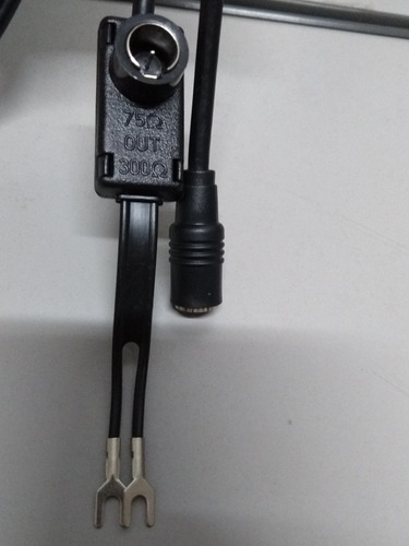 Imagem 3 de 4 de Cabo Antena Adaptador Uhf Vhf 75 300 Ohms Coaxial 1,25m Novo
