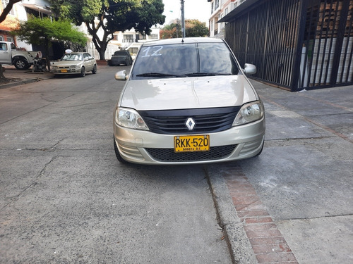 Imagen 3 de 13 de Renault Logan 2012 1.4 Entry Familier Fii