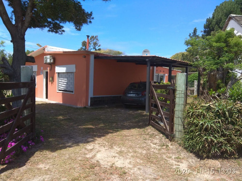Imagen 1 de 14 de Hermosa Casa 2 Dormitorio A 300 Mt De La Mejor Zona De Playa