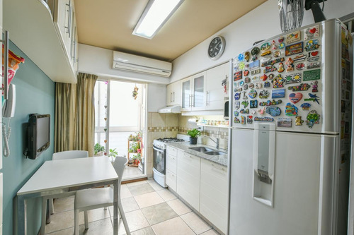Imagen 7 de 17 de Departamento De 2 Dormitorios En Venta Con Baulera Centro Rosario