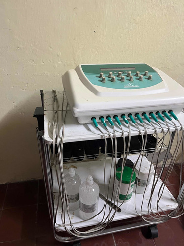 Imagen 1 de 4 de Oportunidad !!!aparatos De Estética En Excelente Estado