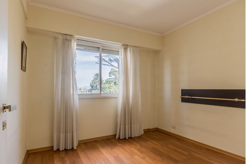 Departamento De 4 Ambientes En Venta, Temperley