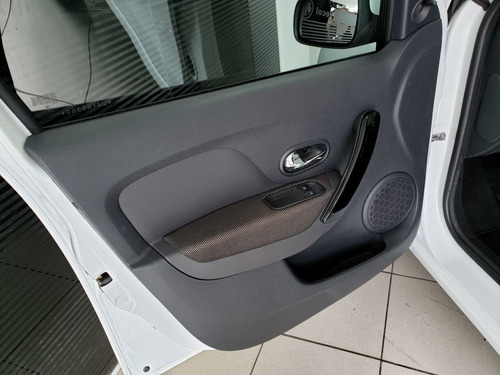 Imagem 7 de 11 de Renault Sandero 1.6 16v 4p Flex Sce Zen