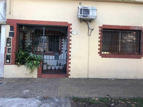 Imagen 1 de 15 de Ph 3 Ambientes Al Frente Con Patio
