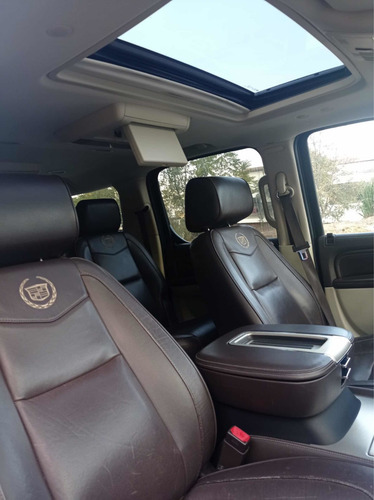 Imagen 10 de 13 de Cadillac Escalade Esv 6.2 Plinum Lujo . V8 8 Pas Aut 2013
