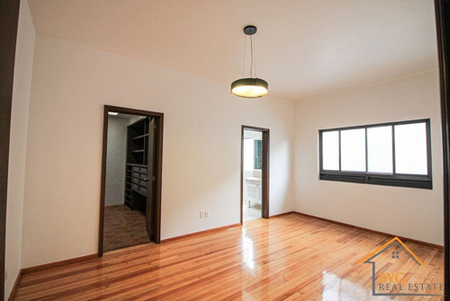 Imagen 18 de 19 de Oportunidad Unica !!!casa Con Jardines , Llena De Luz, Baja